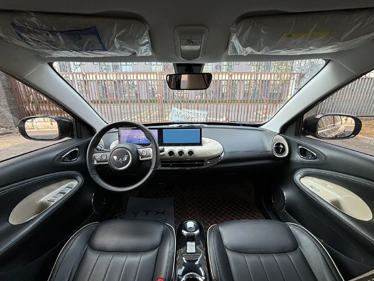 2023 WuLing BinGuo BEV 31.9KWH,autocango,china used car exporter,china ev exporter,chinese used car exporter,chinese used ev exporter