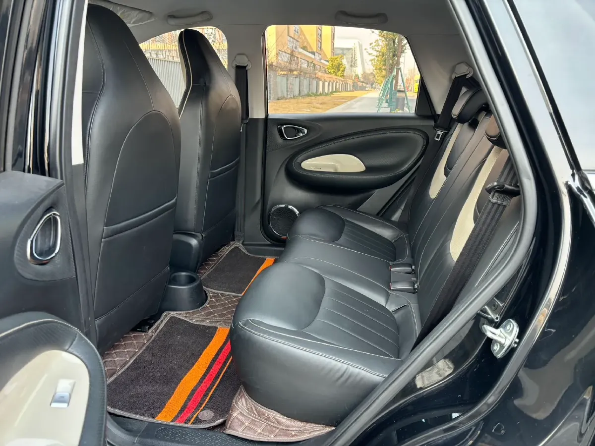 2023 WuLing BinGuo BEV 31.9KWH,autocango,china used car exporter,china ev exporter,chinese used car exporter,chinese used ev exporter