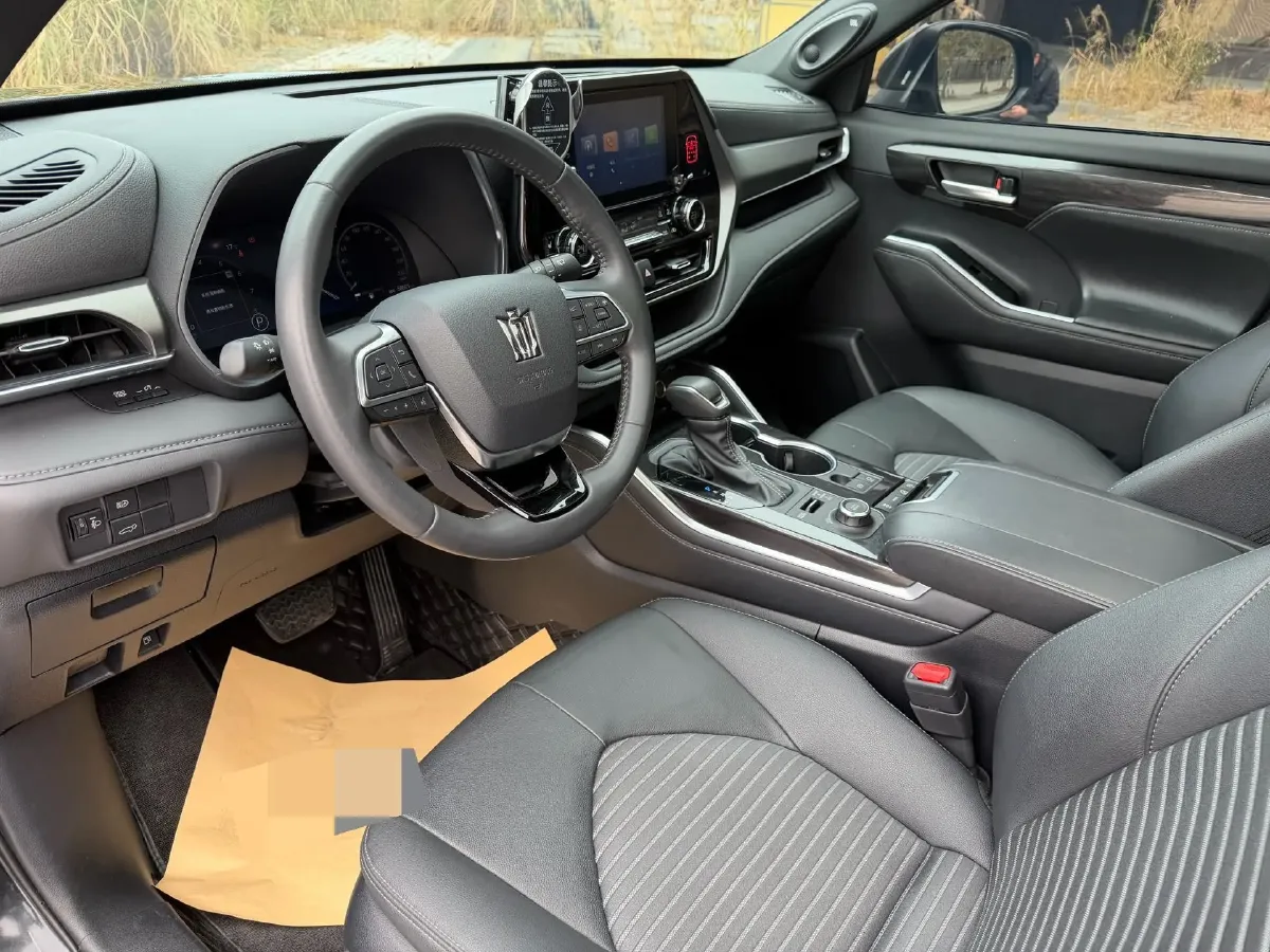 2022 Toyota Crown Kluger 2.0T 248HP L4 8AT,autocango,china used car exporter,china ev exporter,chinese used car exporter,chinese used ev exporter