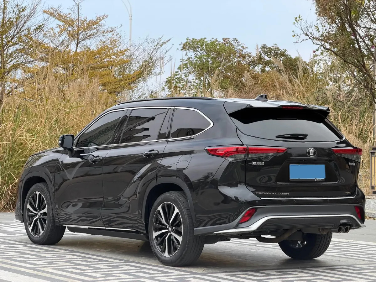 2022 Toyota Crown Kluger 2.0T 248HP L4 8AT,autocango,china used car exporter,china ev exporter,chinese used car exporter,chinese used ev exporter