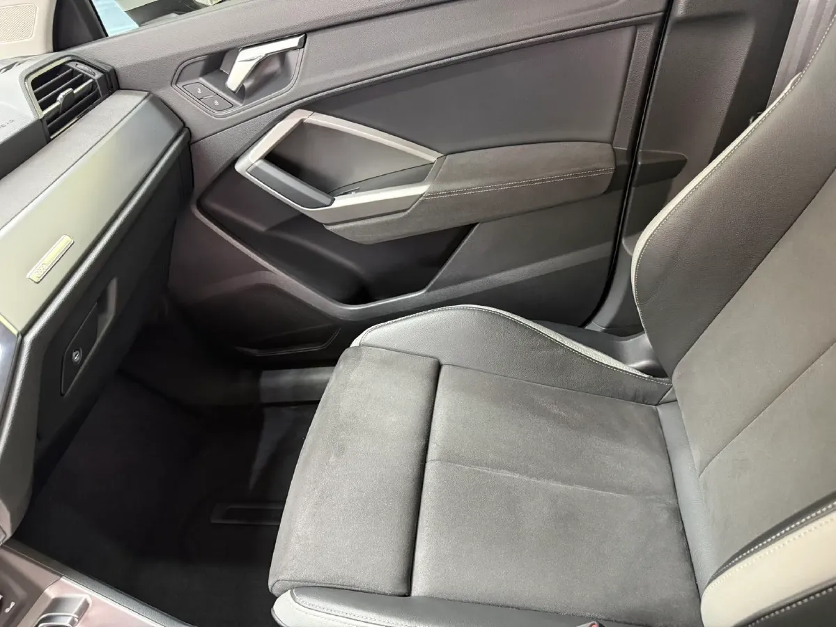 2023 Audi Q3 1.4T 150HP L4 7DCT,autocango,china used car exporter,china ev exporter,chinese used car exporter,chinese used ev exporter