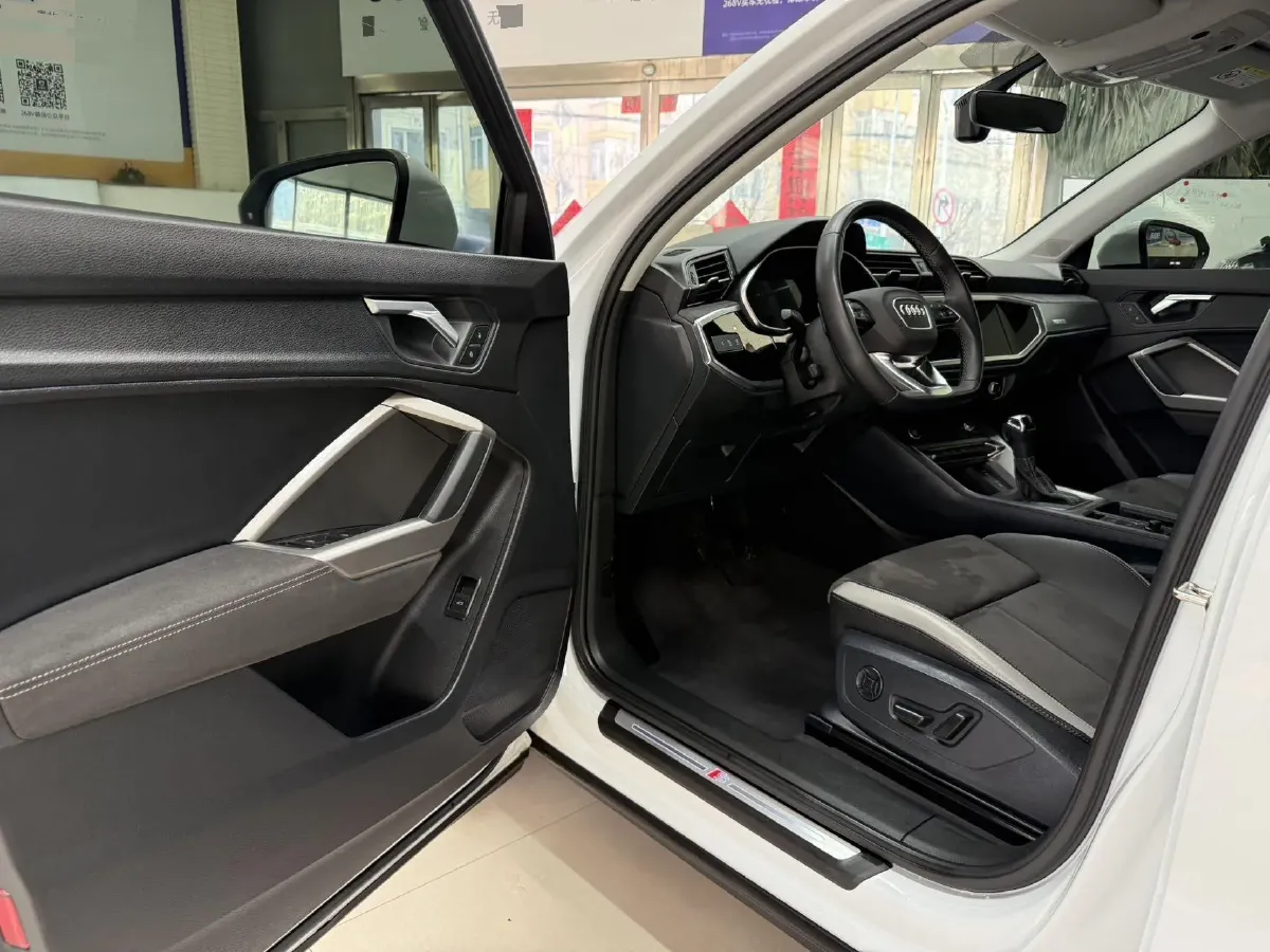 2023 Audi Q3 1.4T 150HP L4 7DCT,autocango,china used car exporter,china ev exporter,chinese used car exporter,chinese used ev exporter