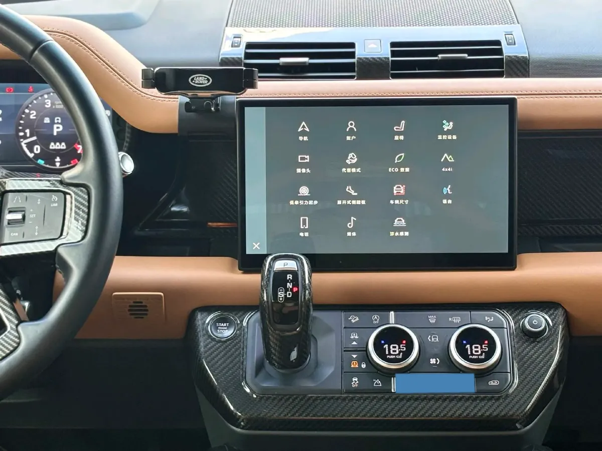 2022 Land Rover Defender 3.0T 400HP L6 8AT,autocango,china used car exporter,china ev exporter,chinese used car exporter,chinese used ev exporter