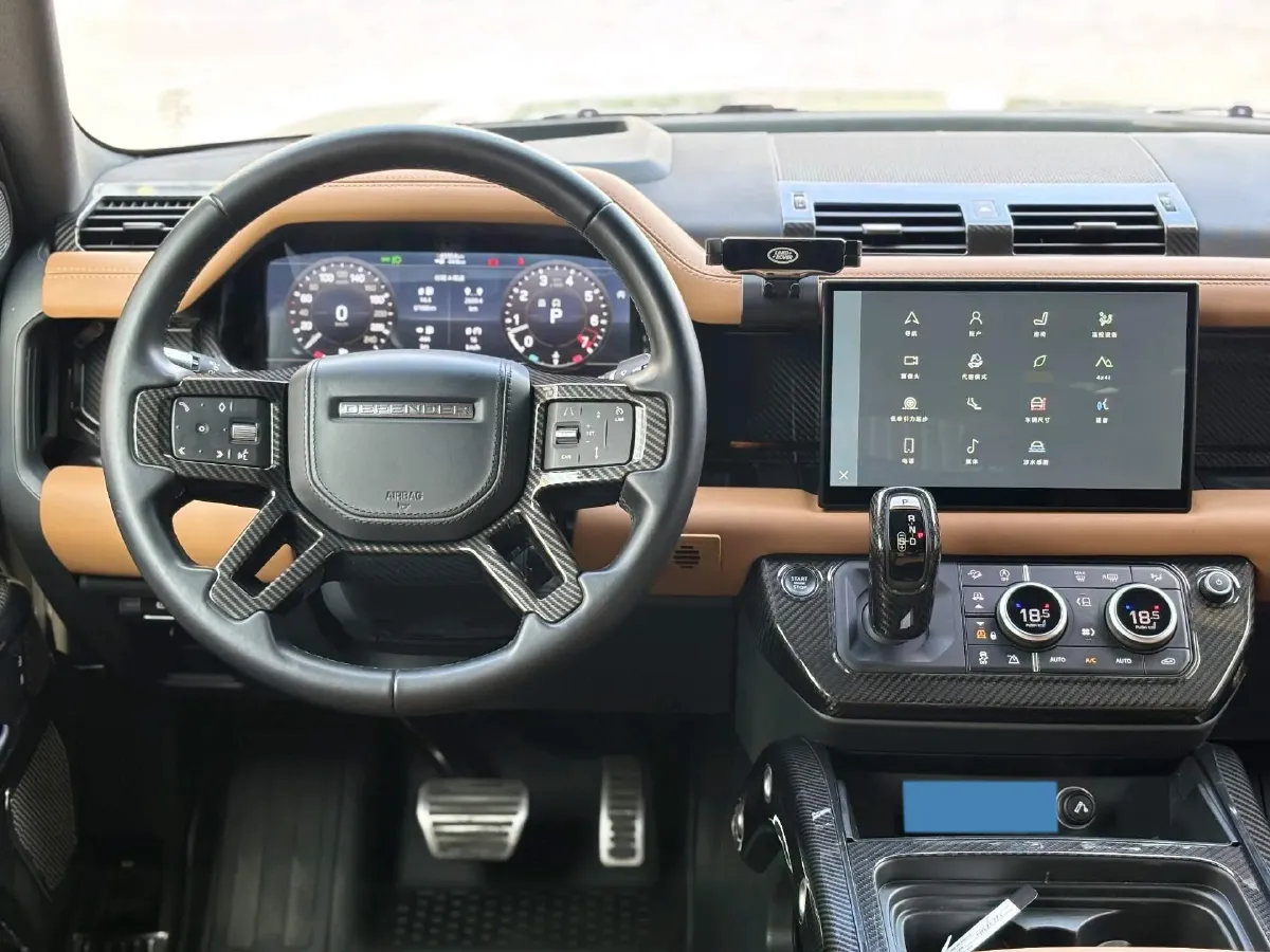 2022 Land Rover Defender 3.0T 400HP L6 8AT,autocango,china used car exporter,china ev exporter,chinese used car exporter,chinese used ev exporter