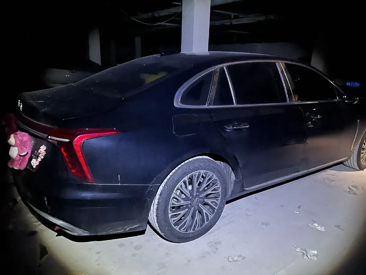 2023 HongQi H5 2.0T 224HP L4 8AT,autocango,china used car exporter,china ev exporter,chinese used car exporter,chinese used ev exporter