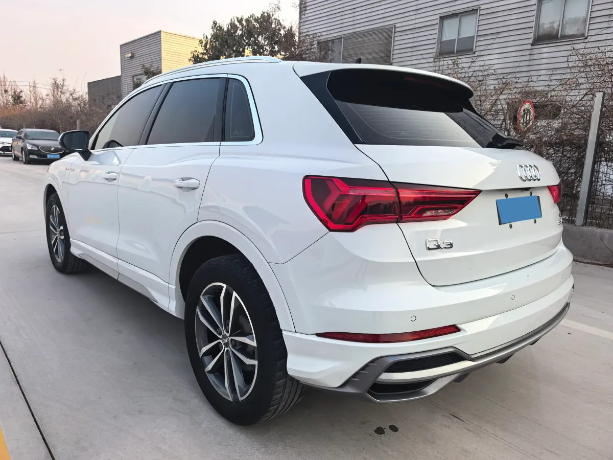 2021 Audi Q3 1.4T 150HP L4 7DCT,autocango,china used car exporter,china ev exporter,chinese used car exporter,chinese used ev exporter