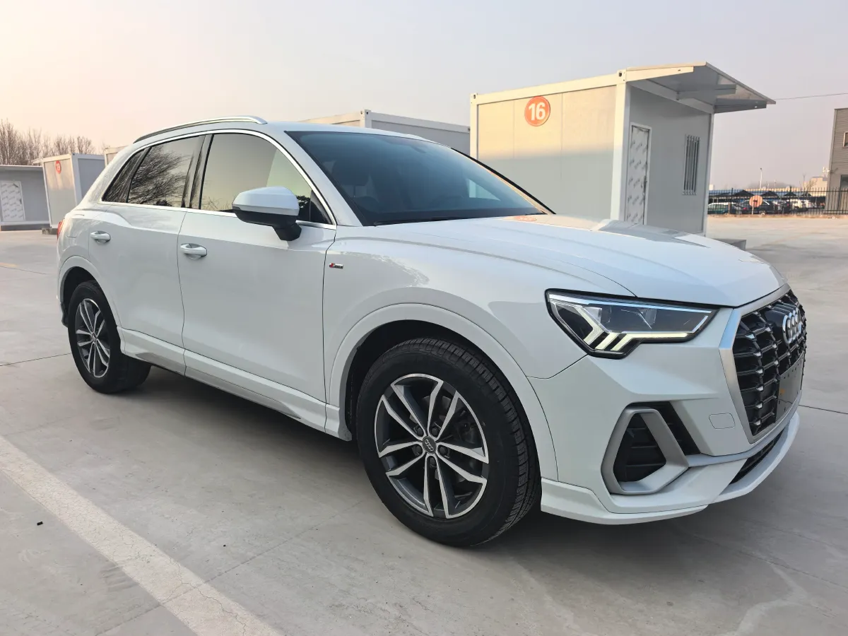 2021 Audi Q3 1.4T 150HP L4 7DCT,autocango,china used car exporter,china ev exporter,chinese used car exporter,chinese used ev exporter