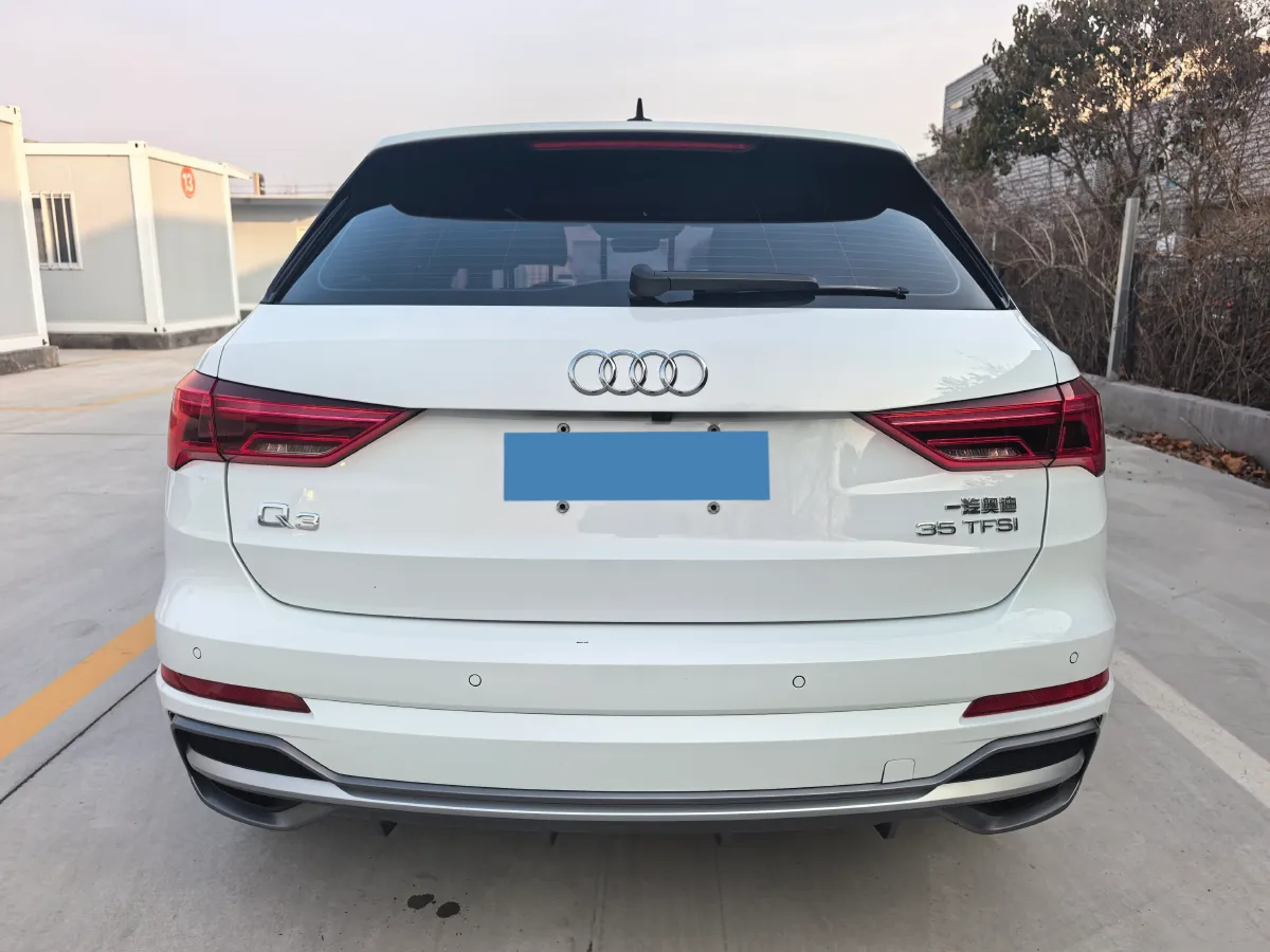 2021 Audi Q3 1.4T 150HP L4 7DCT,autocango,china used car exporter,china ev exporter,chinese used car exporter,chinese used ev exporter