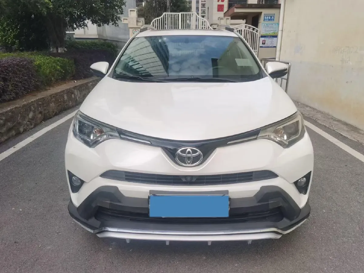 2019 Toyota RAV4 2.0L 151HP L4 CVT,autocango,china used car exporter,china ev exporter,chinese used car exporter,chinese used ev exporter