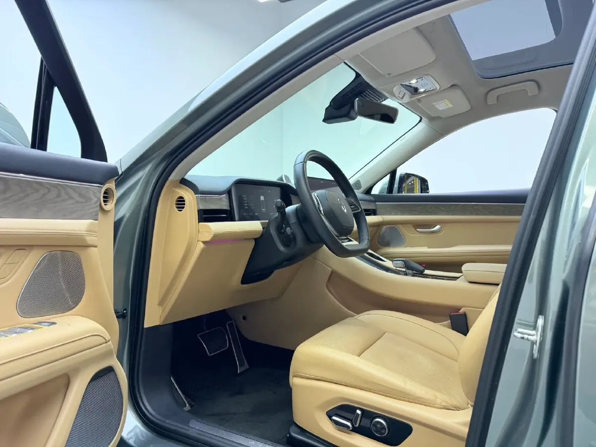 2022 JMC YuHu 7 2.0T 141HP L4 8AT,autocango,china used car exporter,china ev exporter,chinese used car exporter,chinese used ev exporter