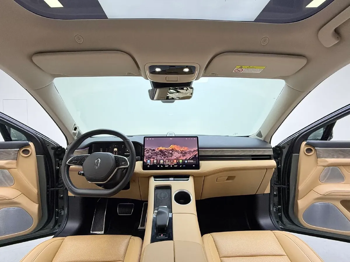 2022 JMC YuHu 7 2.0T 141HP L4 8AT,autocango,china used car exporter,china ev exporter,chinese used car exporter,chinese used ev exporter