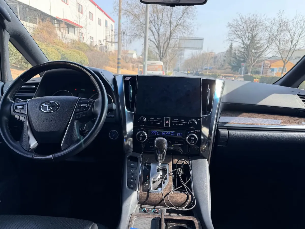 2020 Toyota Alphard 2.5L 117HP L4 E-CVT Hybrid,autocango,china used car exporter,china ev exporter,chinese used car exporter,chinese used ev exporter
