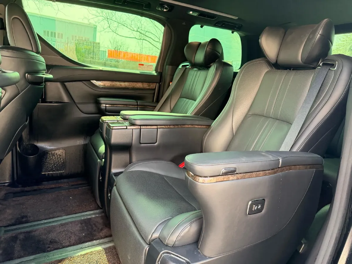 2020 Toyota Alphard 2.5L 117HP L4 E-CVT Hybrid,autocango,china used car exporter,china ev exporter,chinese used car exporter,chinese used ev exporter