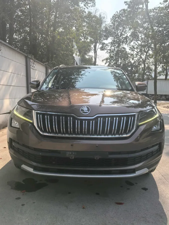 2017 Skoda Kodiak 1.8T 180HP L4 7DCT,autocango,china used car exporter,china ev exporter,chinese used car exporter,chinese used ev exporter