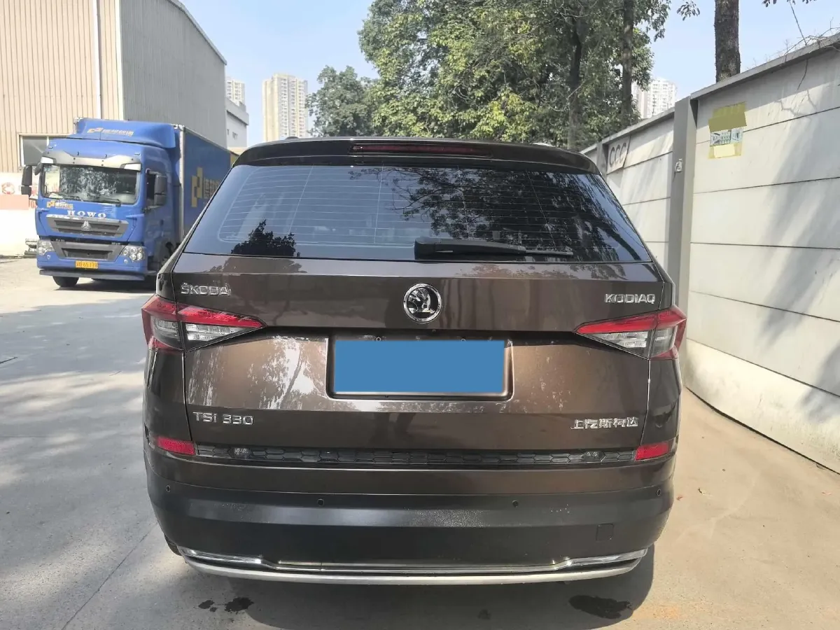 2017 Skoda Kodiak 1.8T 180HP L4 7DCT,autocango,china used car exporter,china ev exporter,chinese used car exporter,chinese used ev exporter