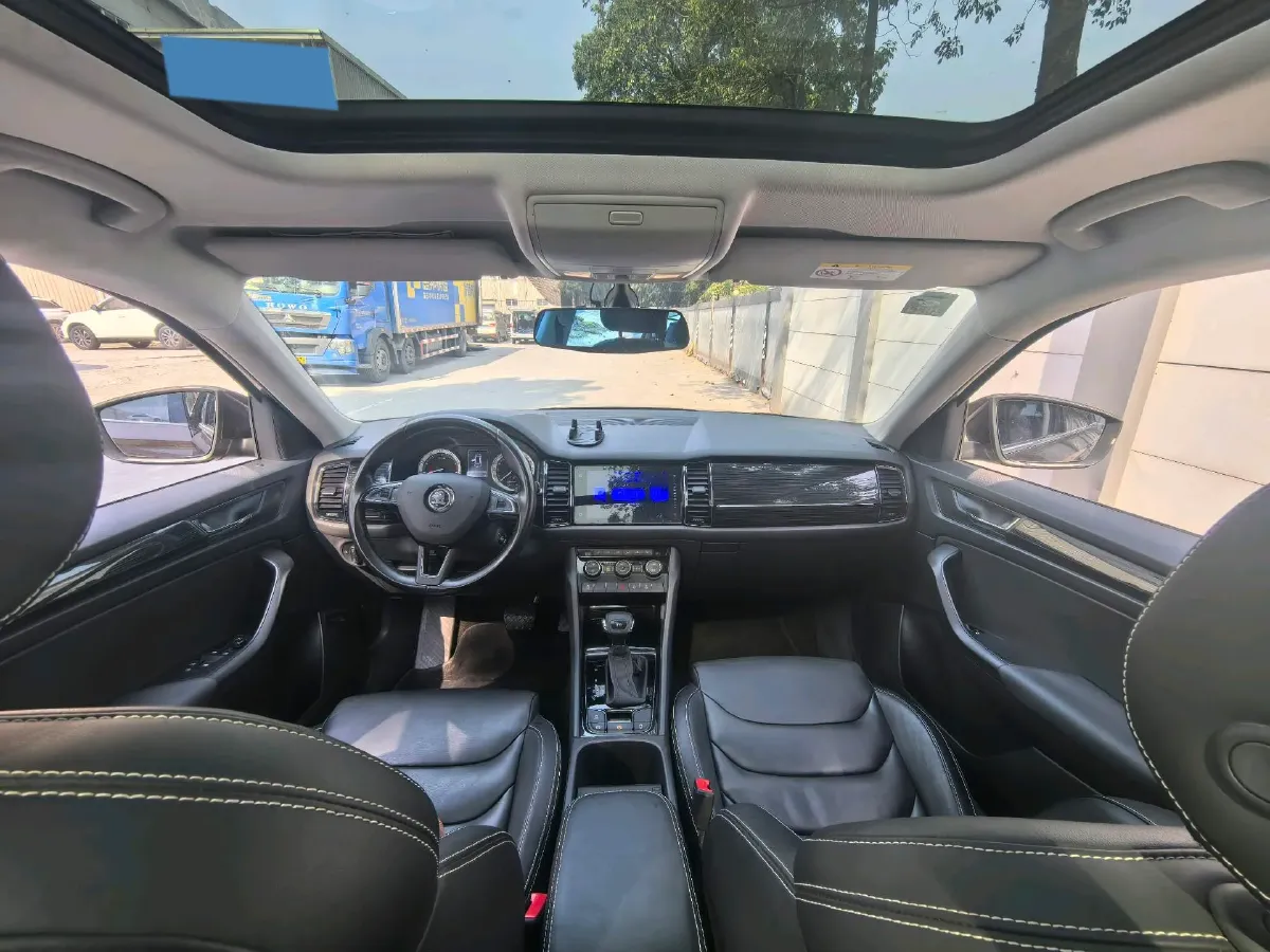 2017 Skoda Kodiak 1.8T 180HP L4 7DCT,autocango,china used car exporter,china ev exporter,chinese used car exporter,chinese used ev exporter