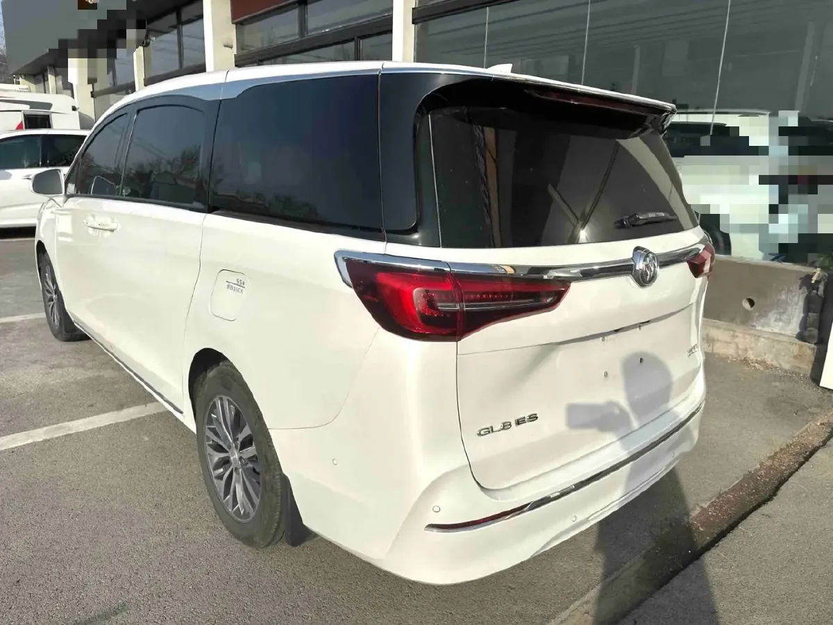 2023 Buick GL8 2.0T 237HP L4 9AT,autocango,china used car exporter,china ev exporter,chinese used car exporter,chinese used ev exporter