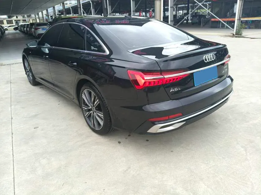 2024 Audi A6L 2.0T 245HP L4 7DCT,autocango,china used car exporter,china ev exporter,chinese used car exporter,chinese used ev exporter