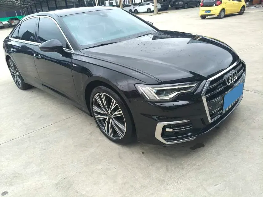 2024 Audi A6L 2.0T 245HP L4 7DCT,autocango,china used car exporter,china ev exporter,chinese used car exporter,chinese used ev exporter
