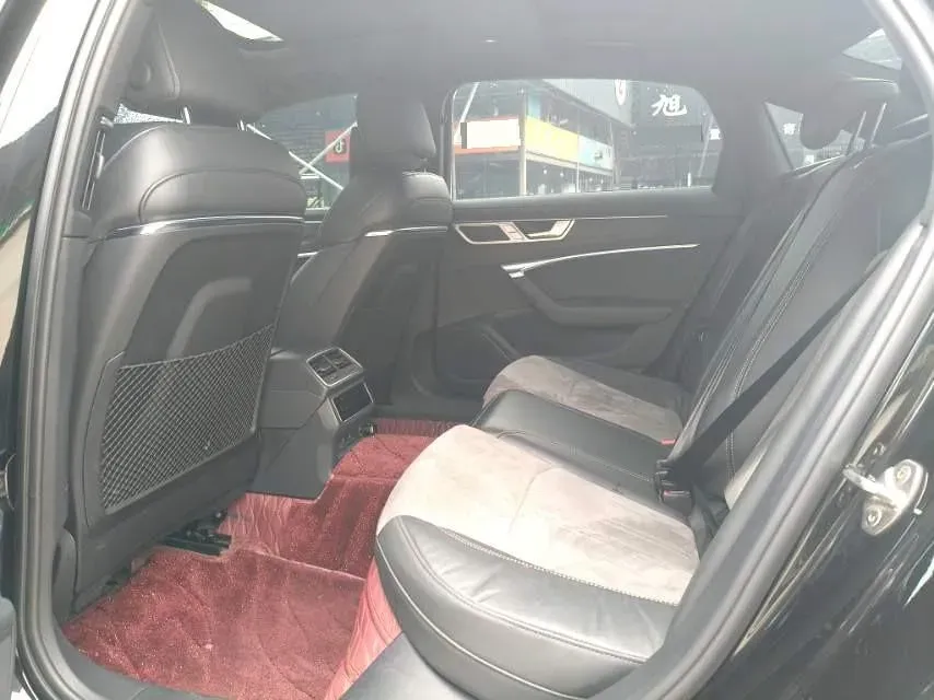 2024 Audi A6L 2.0T 245HP L4 7DCT,autocango,china used car exporter,china ev exporter,chinese used car exporter,chinese used ev exporter