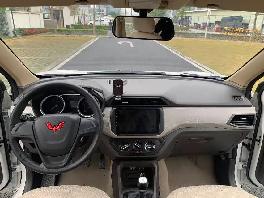 2021 WuLing RongGuang New Truck 1.5L 99HP L4 5MT,autocango,china used car exporter,china ev exporter,chinese used car exporter,chinese used ev exporter