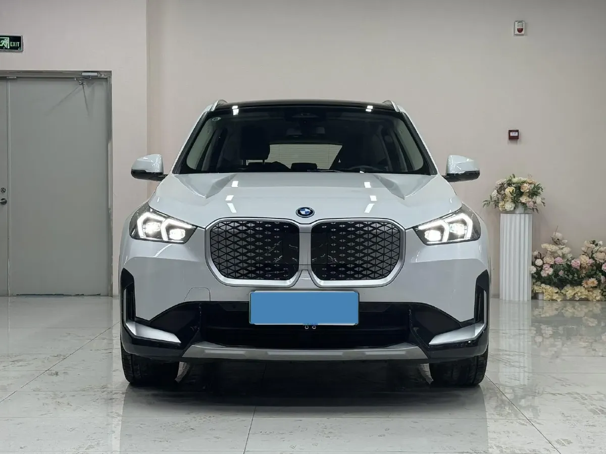 2023 BMW iX1 BEV 66.45KWH,autocango,china used car exporter,china ev exporter,chinese used car exporter,chinese used ev exporter