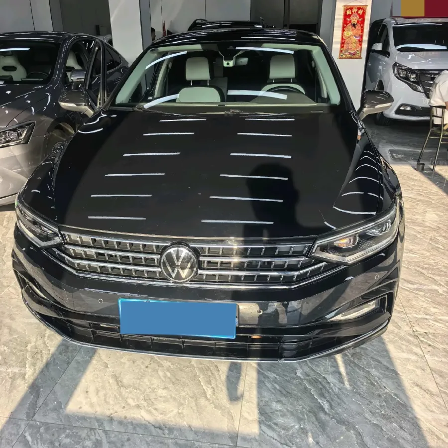 2023 Volkswagen Magotan 2.0T 186HP L4 7DCT,autocango,china used car exporter,china ev exporter,chinese used car exporter,chinese used ev exporter