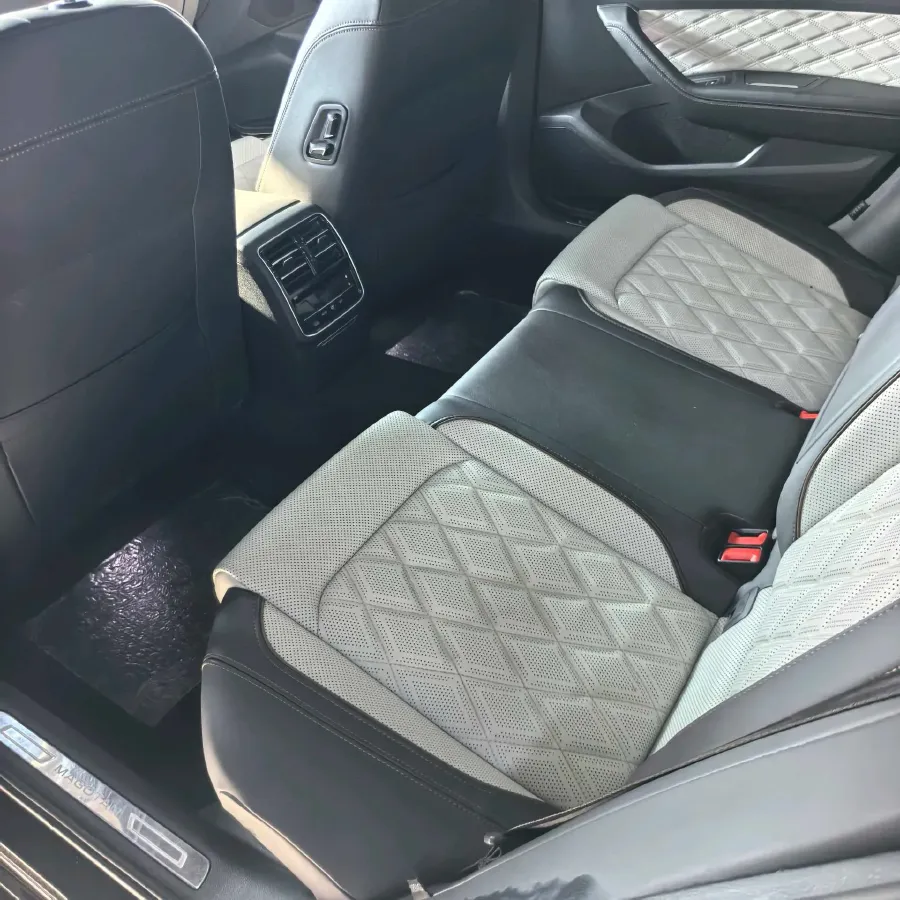 2023 Volkswagen Magotan 2.0T 186HP L4 7DCT,autocango,china used car exporter,china ev exporter,chinese used car exporter,chinese used ev exporter