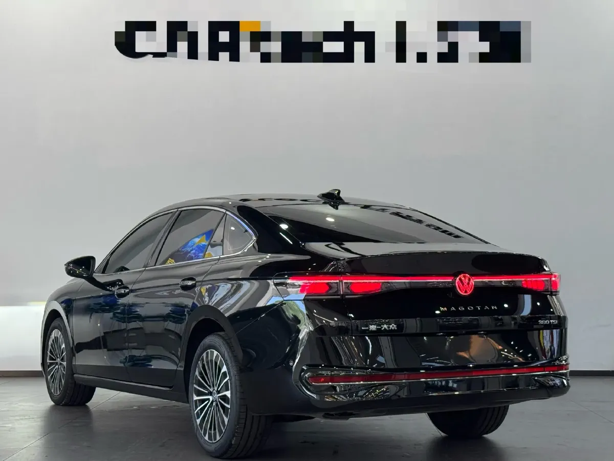 2024 Volkswagen Magotan 2.0T 220HP L4 7DCT,autocango,china used car exporter,china ev exporter,chinese used car exporter,chinese used ev exporter