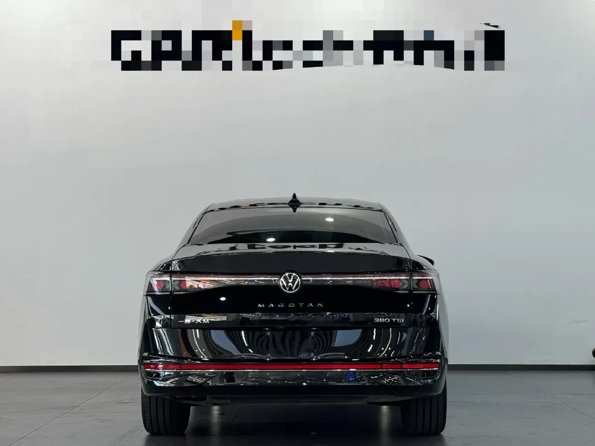 2024 Volkswagen Magotan 2.0T 220HP L4 7DCT,autocango,china used car exporter,china ev exporter,chinese used car exporter,chinese used ev exporter