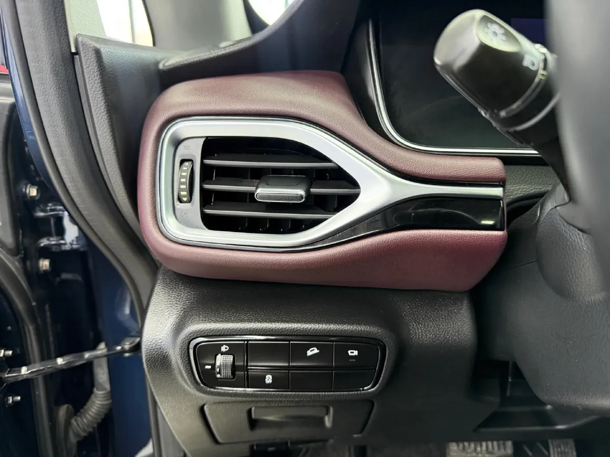 2021 GAC Trumpchi M6 1.5T 169HP L4 7DCT,autocango,china used car exporter,china ev exporter,chinese used car exporter,chinese used ev exporter