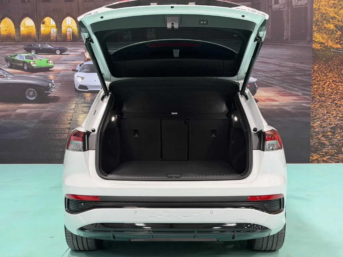 2023 Audi Q4 e-tron BEV 84.8KWH,autocango,china used car exporter,china ev exporter,chinese used car exporter,chinese used ev exporter