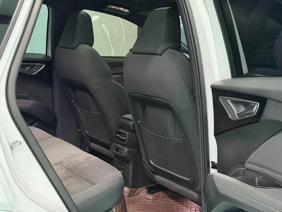 2023 Audi Q4 e-tron BEV 84.8KWH,autocango,china used car exporter,china ev exporter,chinese used car exporter,chinese used ev exporter