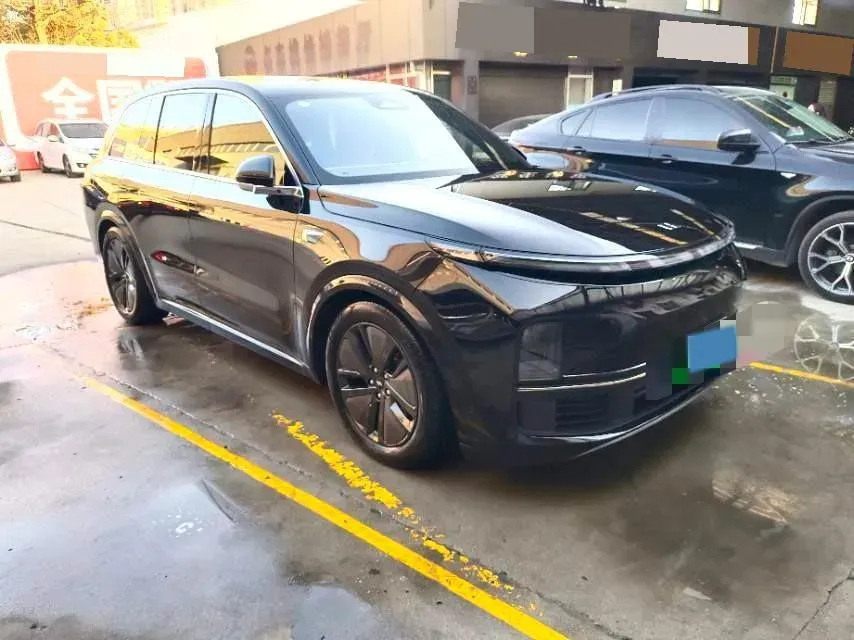 2024 Volvo S60 2.0T 197HP L4 7DCT,autocango,china used car exporter,china ev exporter,chinese used car exporter,chinese used ev exporter
