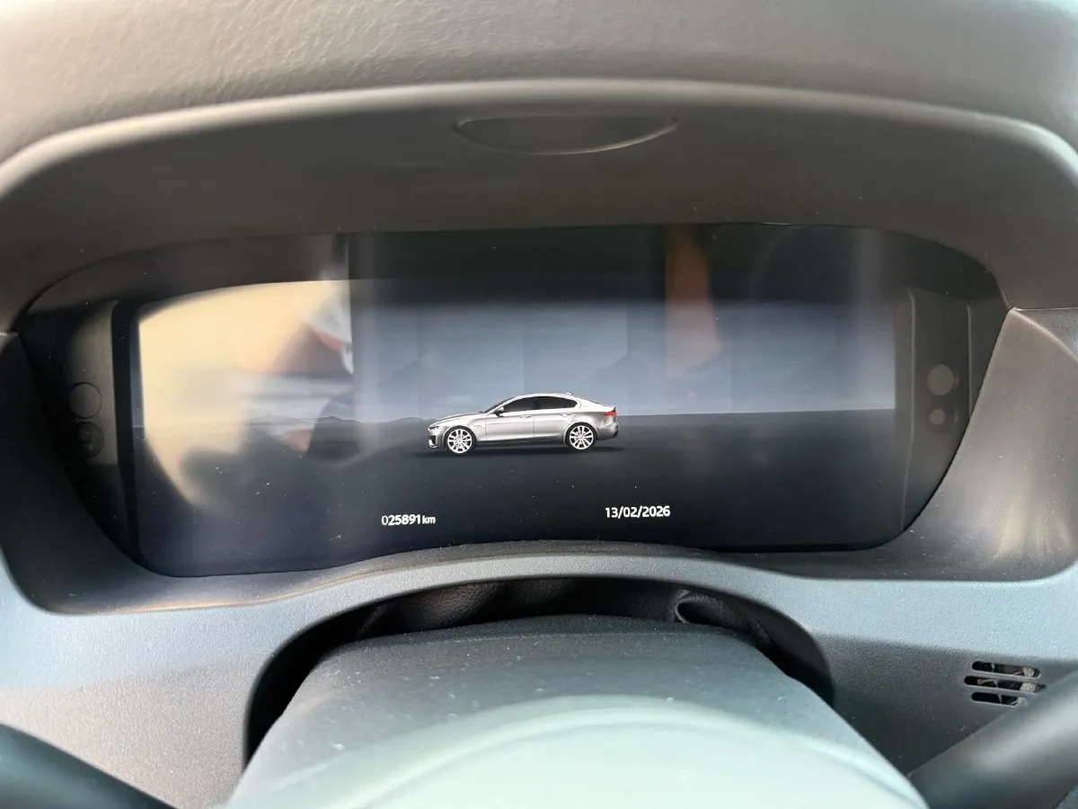 2023 Jaguar XEL 2.0T 250HP L4 8AT,autocango,china used car exporter,china ev exporter,chinese used car exporter,chinese used ev exporter