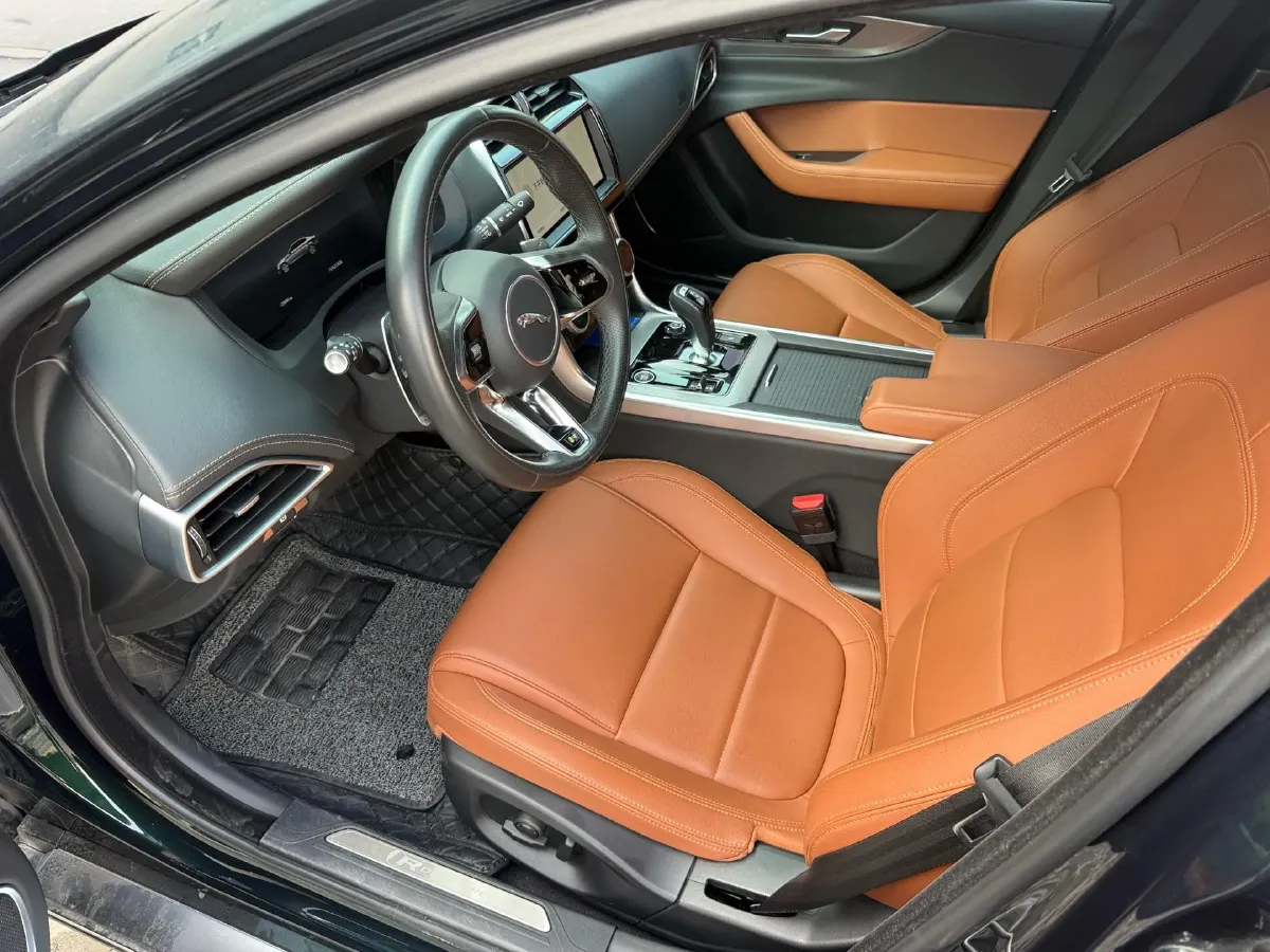 2023 Jaguar XEL 2.0T 250HP L4 8AT,autocango,china used car exporter,china ev exporter,chinese used car exporter,chinese used ev exporter