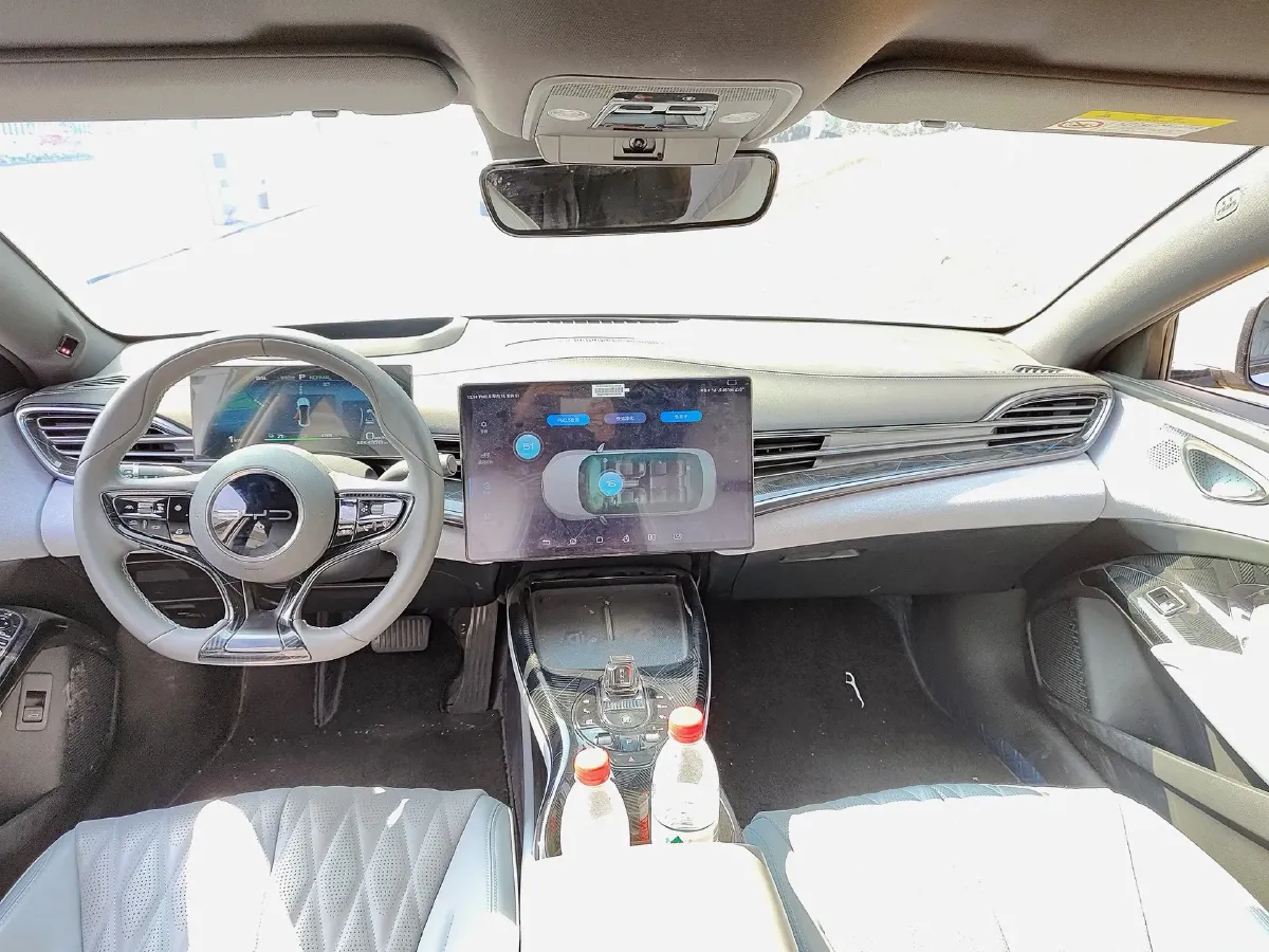 2022 AITO AITO M5 Range Extended 125HP REEV 40KWH,autocango,china used car exporter,china ev exporter,chinese used car exporter,chinese used ev exporter