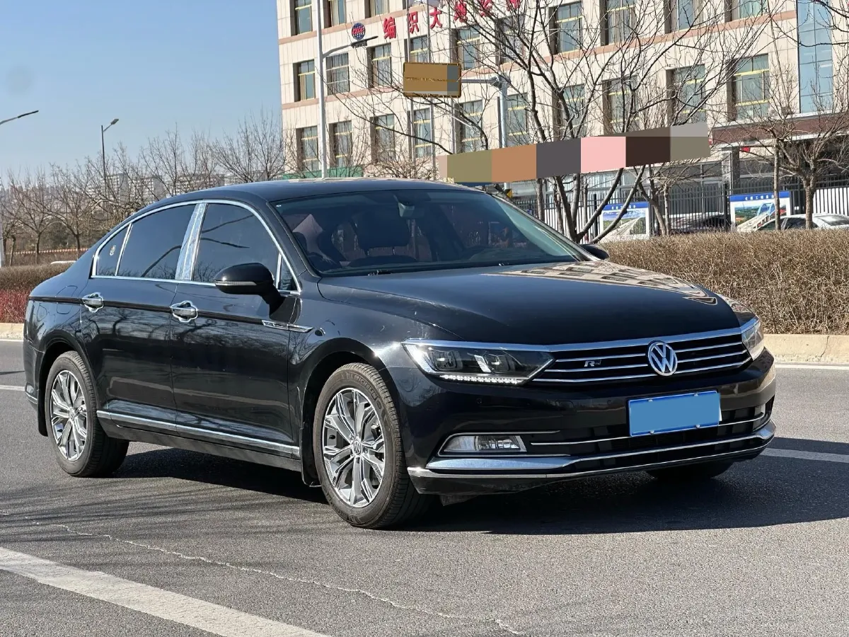 2018 Volkswagen Magotan 1.8T 180HP L4 7DCT,autocango,china used car exporter,china ev exporter,chinese used car exporter,chinese used ev exporter