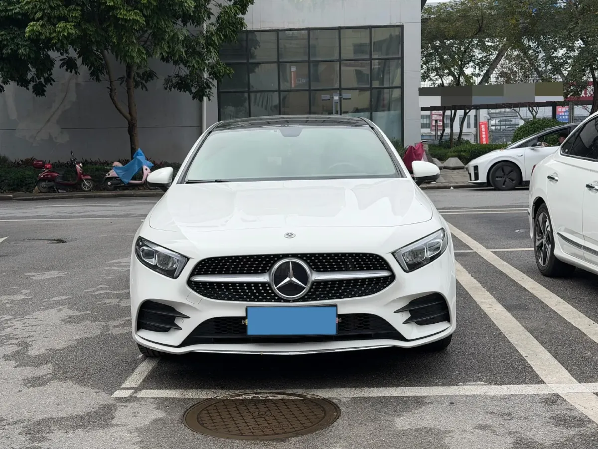 2021 Mercedes-Benz A Class 1.3T 163HP L4 7DCT,autocango,china used car exporter,china ev exporter,chinese used car exporter,chinese used ev exporter