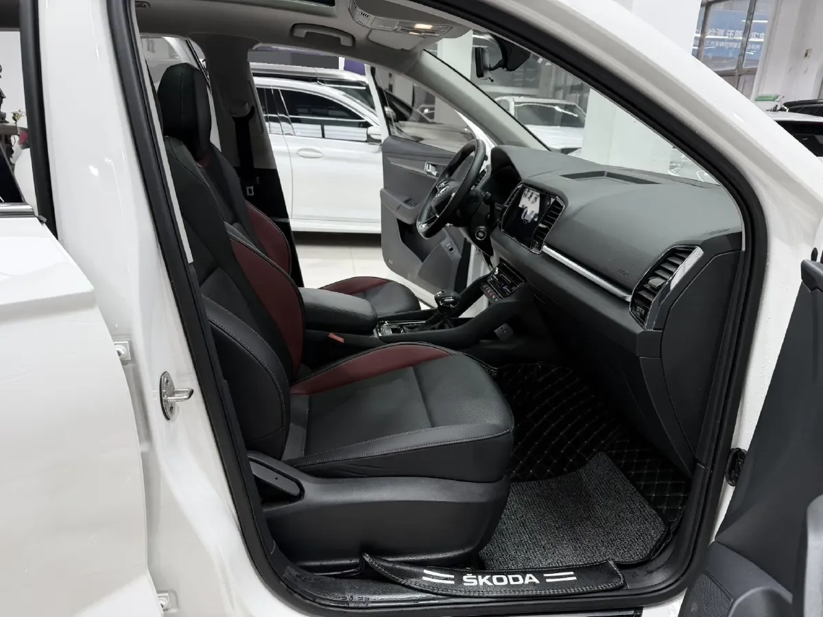 2022 Skoda Karoq 1.4T 150HP L4 7DCT,autocango,china used car exporter,china ev exporter,chinese used car exporter,chinese used ev exporter