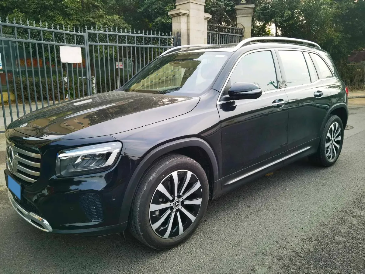 2025 Mercedes-Benz GLB Class 2.0T 190HP L4 8DCT,autocango,china used car exporter,china ev exporter,chinese used car exporter,chinese used ev exporter