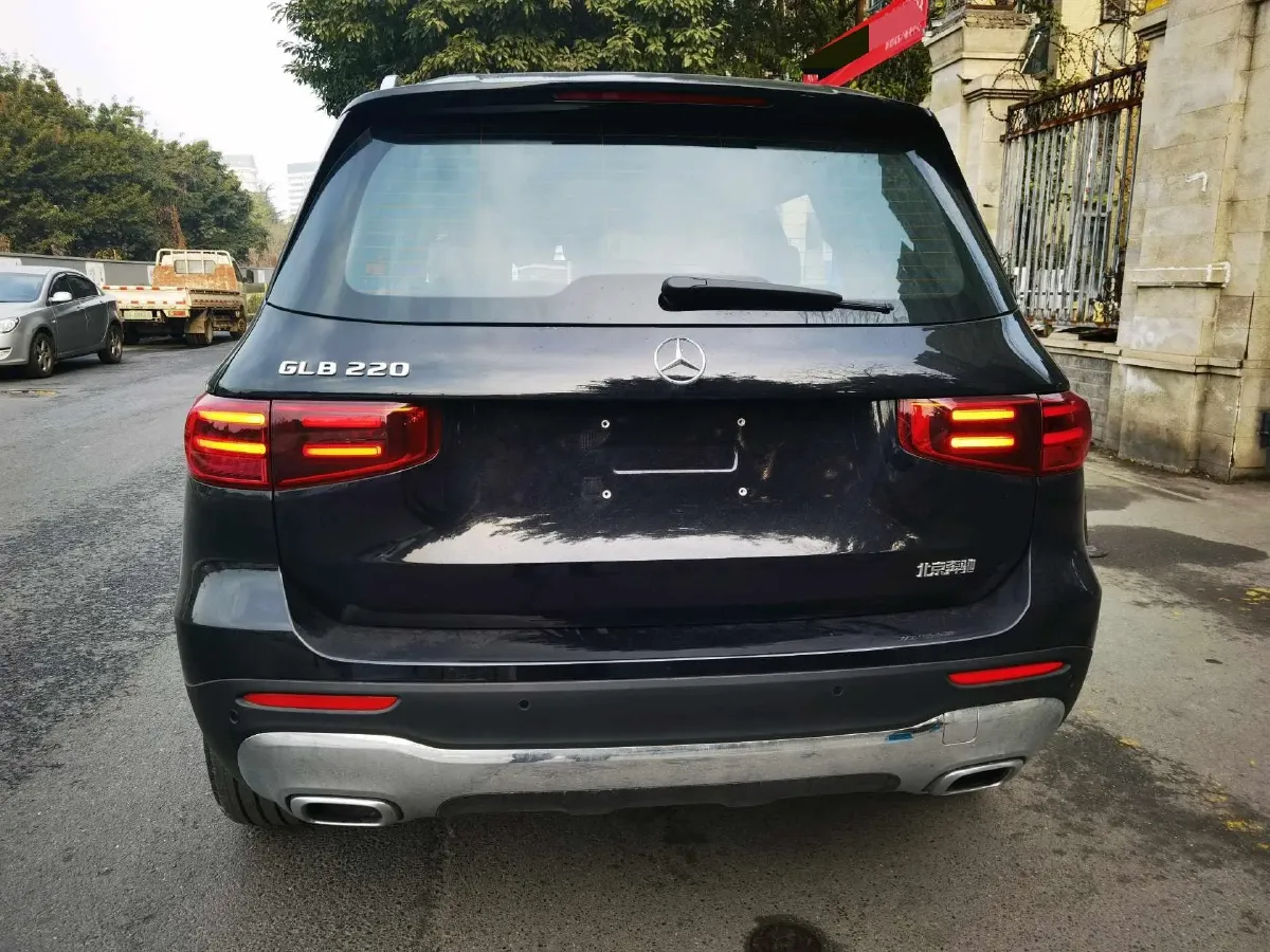 2025 Mercedes-Benz GLB Class 2.0T 190HP L4 8DCT,autocango,china used car exporter,china ev exporter,chinese used car exporter,chinese used ev exporter