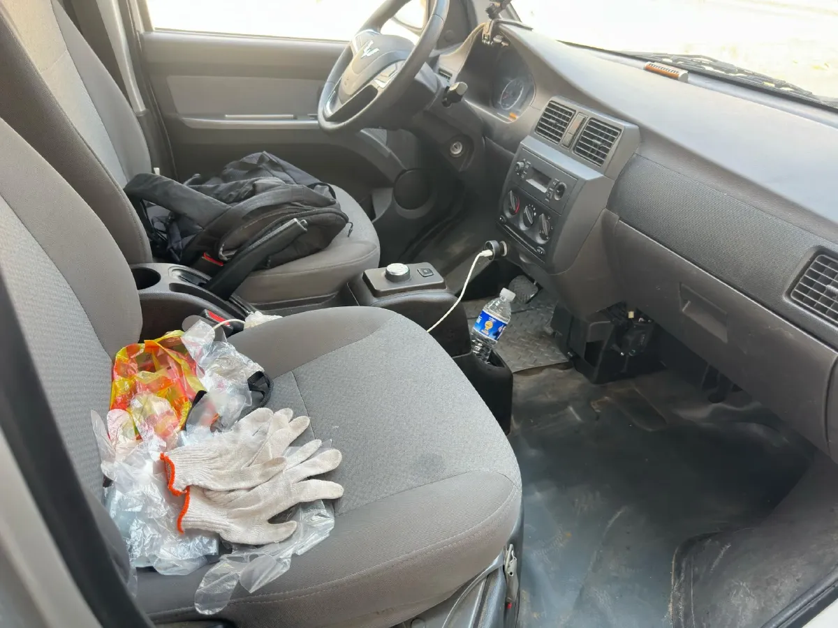 2023 WuLing RongGuang EV BEV 31.9KWH,autocango,china used car exporter,china ev exporter,chinese used car exporter,chinese used ev exporter