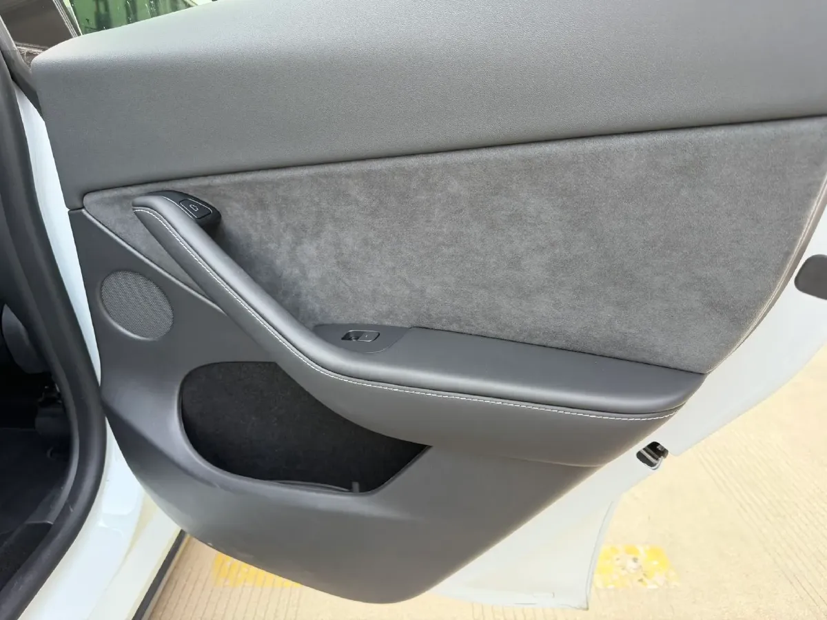 2022 Tesla Model Y BEV 60KWH,autocango,china used car exporter,china ev exporter,chinese used car exporter,chinese used ev exporter