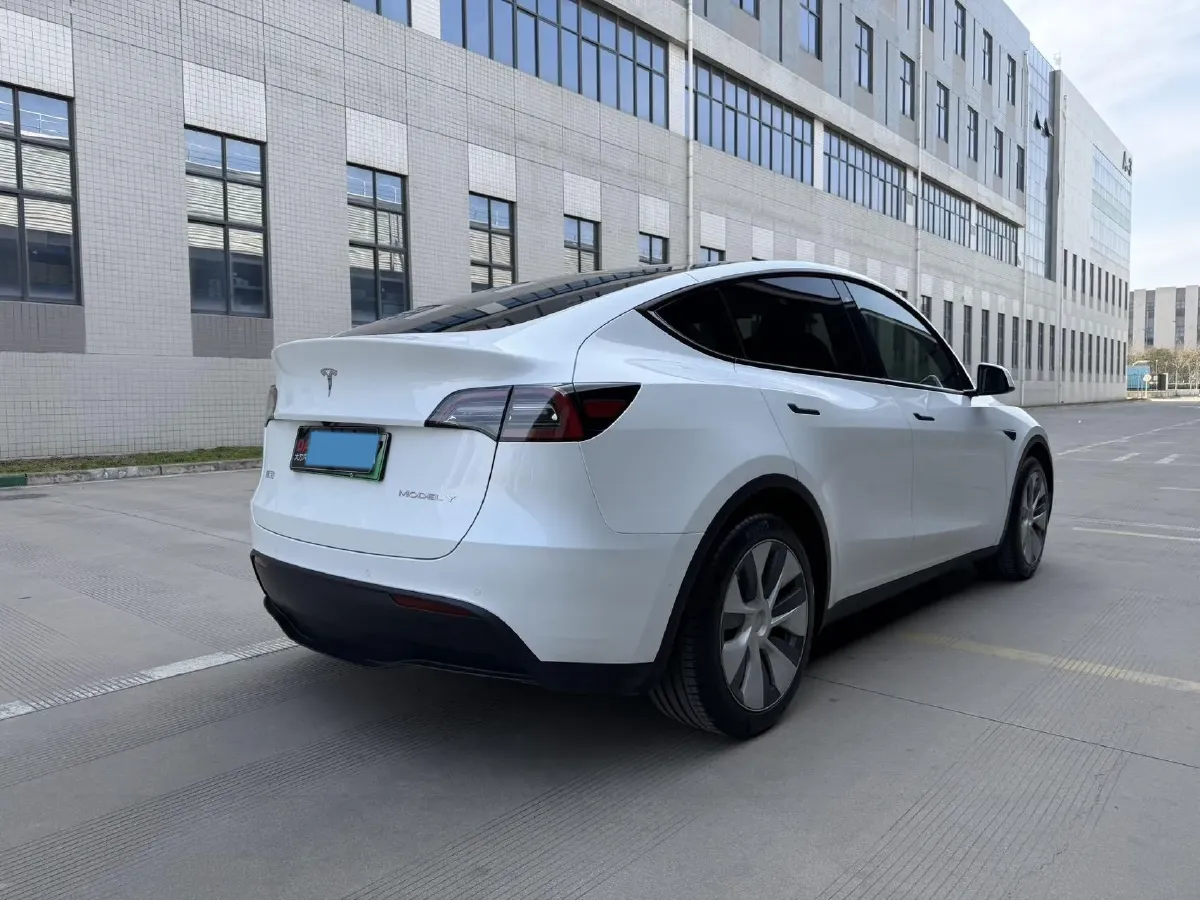 2022 Tesla Model Y BEV 60KWH,autocango,china used car exporter,china ev exporter,chinese used car exporter,chinese used ev exporter