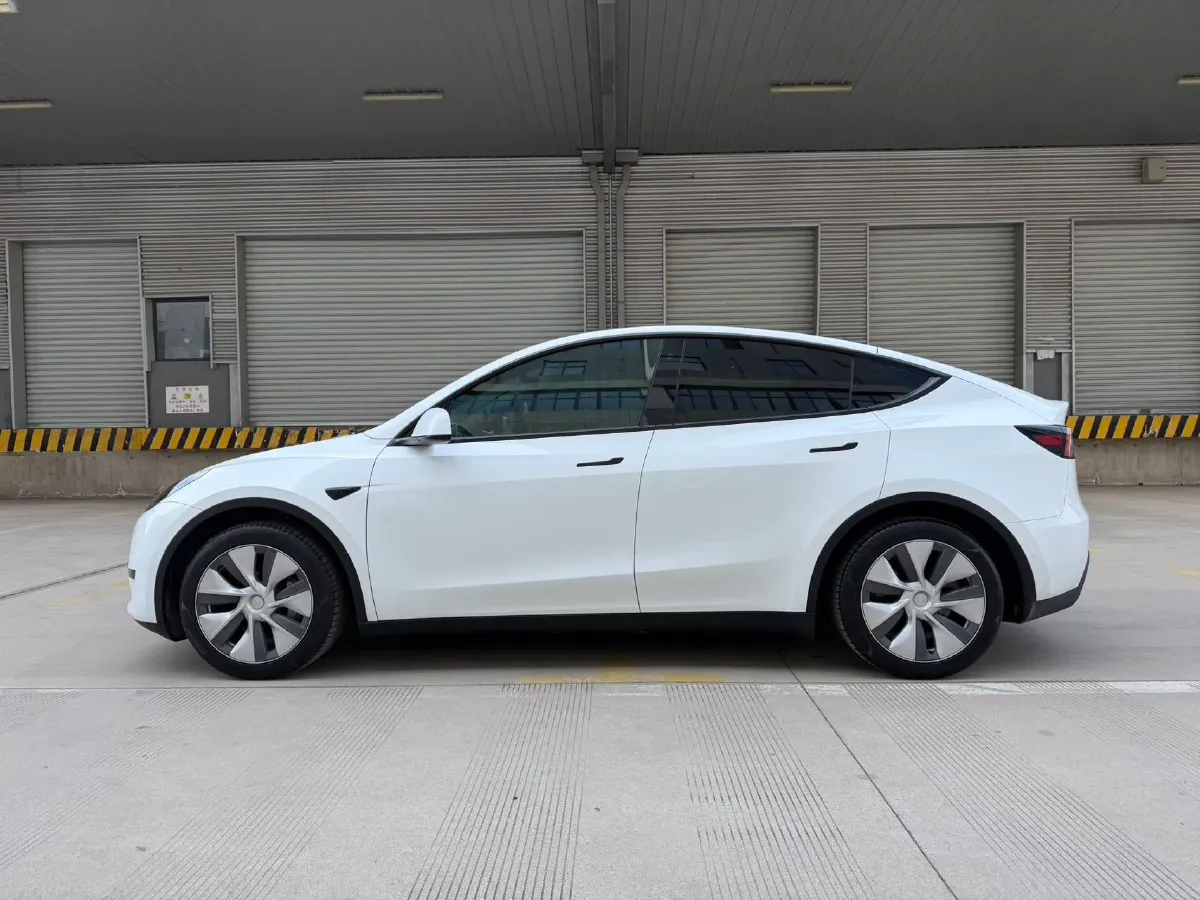 2022 Tesla Model Y BEV 60KWH,autocango,china used car exporter,china ev exporter,chinese used car exporter,chinese used ev exporter