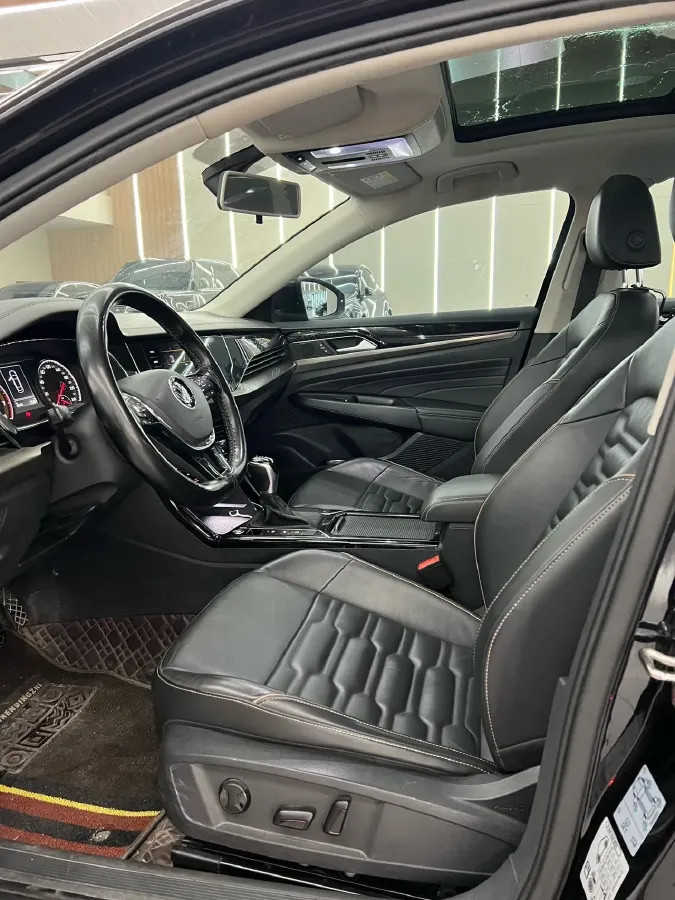 2020 Volkswagen Passat 2.0T 186HP L4 7DCT,autocango,china used car exporter,china ev exporter,chinese used car exporter,chinese used ev exporter