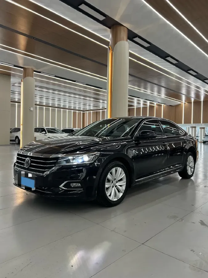 2020 Volkswagen Passat 2.0T 186HP L4 7DCT,autocango,china used car exporter,china ev exporter,chinese used car exporter,chinese used ev exporter