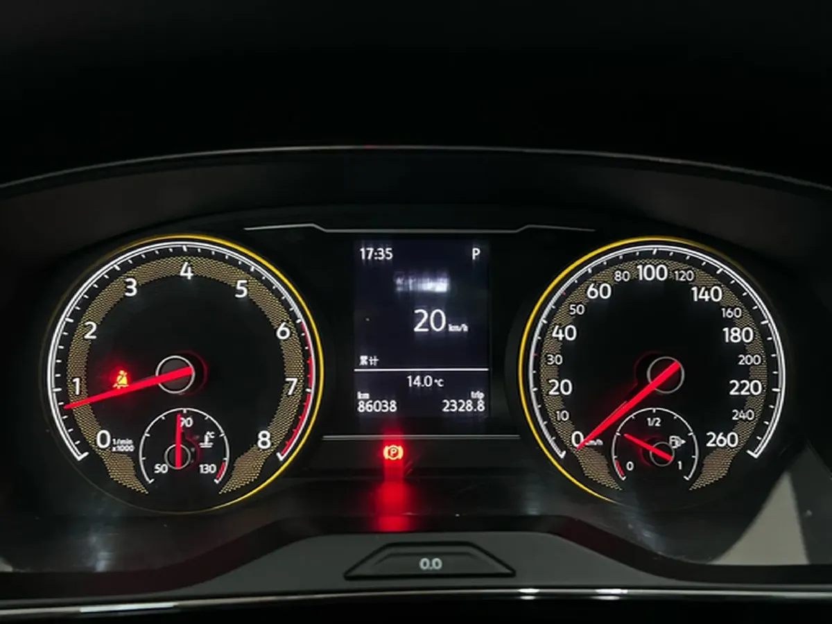 2020 Volkswagen Passat 2.0T 186HP L4 7DCT,autocango,china used car exporter,china ev exporter,chinese used car exporter,chinese used ev exporter