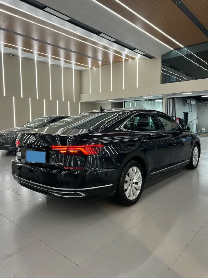 2020 Volkswagen Passat 2.0T 186HP L4 7DCT,autocango,china used car exporter,china ev exporter,chinese used car exporter,chinese used ev exporter